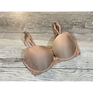 Victoria’s Secret Dream Angles push-up bra size 32DD